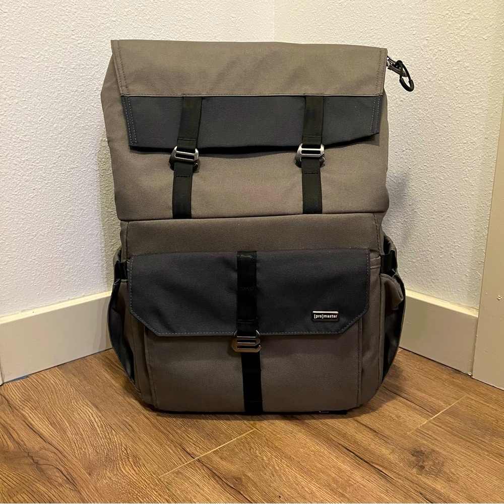 Promaster Jasper Halfpack Photo Camera Backpack/Daypack - Prairie Green
